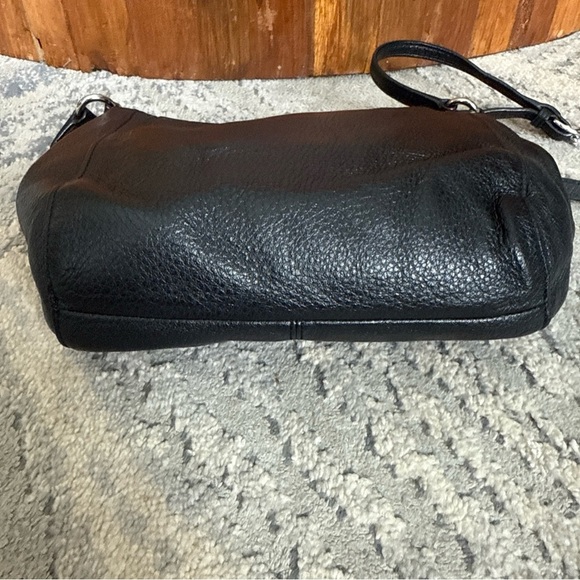 COACH Park Swingpack Purse Black Pebbled Leather Crossbody Turn Lock F - Picture 7 of 12